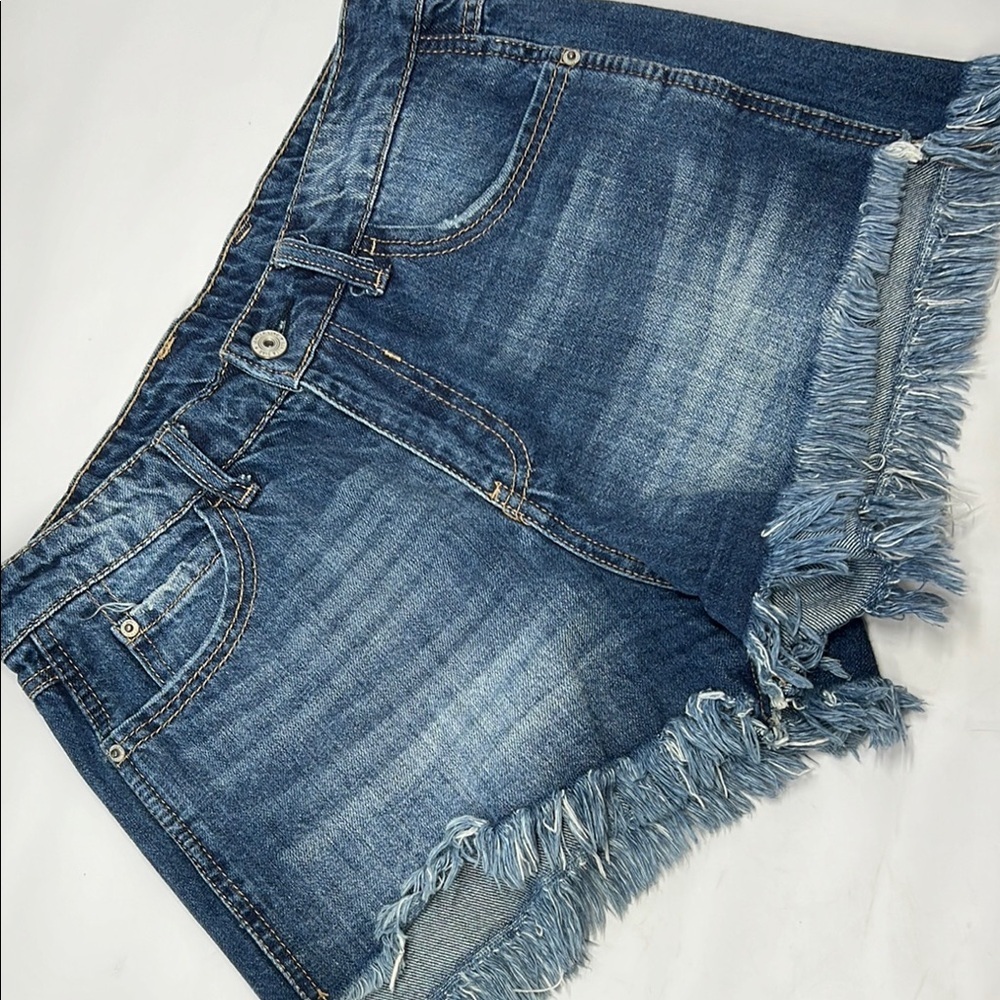 VANILLA STAR Size 5 Women’s Blue Denim Cut Off Jean Shorts. Distressed Fringe